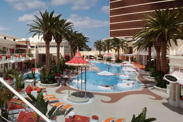 TOP des meilleures piscines à Las Vegas pour nager… ou pas ! 4 Piscine Encore Las Vegas