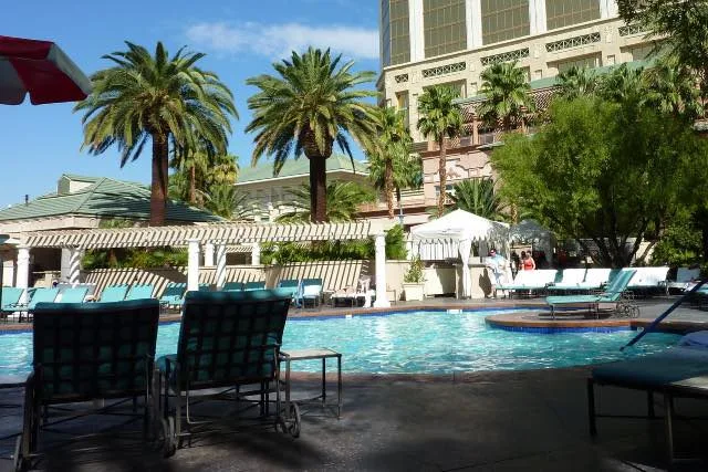 hotel romantique las vegas four seasons 640427