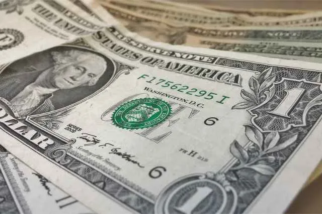 Quels souvenirs de Las Vegas ramener ? Le guide du shopping inoubliable ! 10 Billet 1 Dollar Quels souvenirs de Las Vegas ramener ? Le guide du shopping inoubliable !