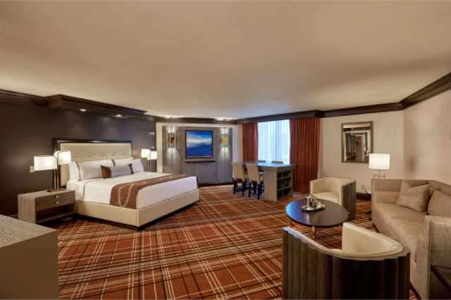Suite Tower